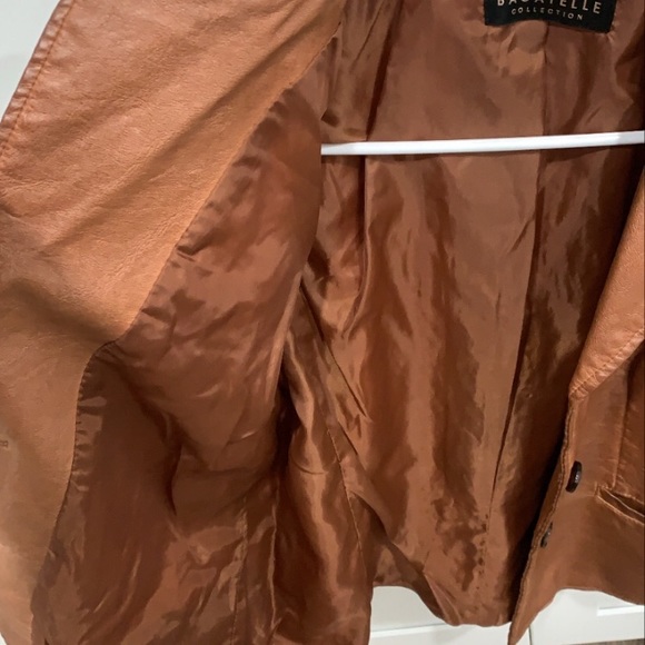 jacket - Picture 2 of 7